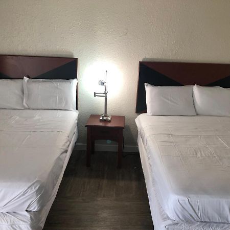 Travel Inn Petersburg Luaran gambar