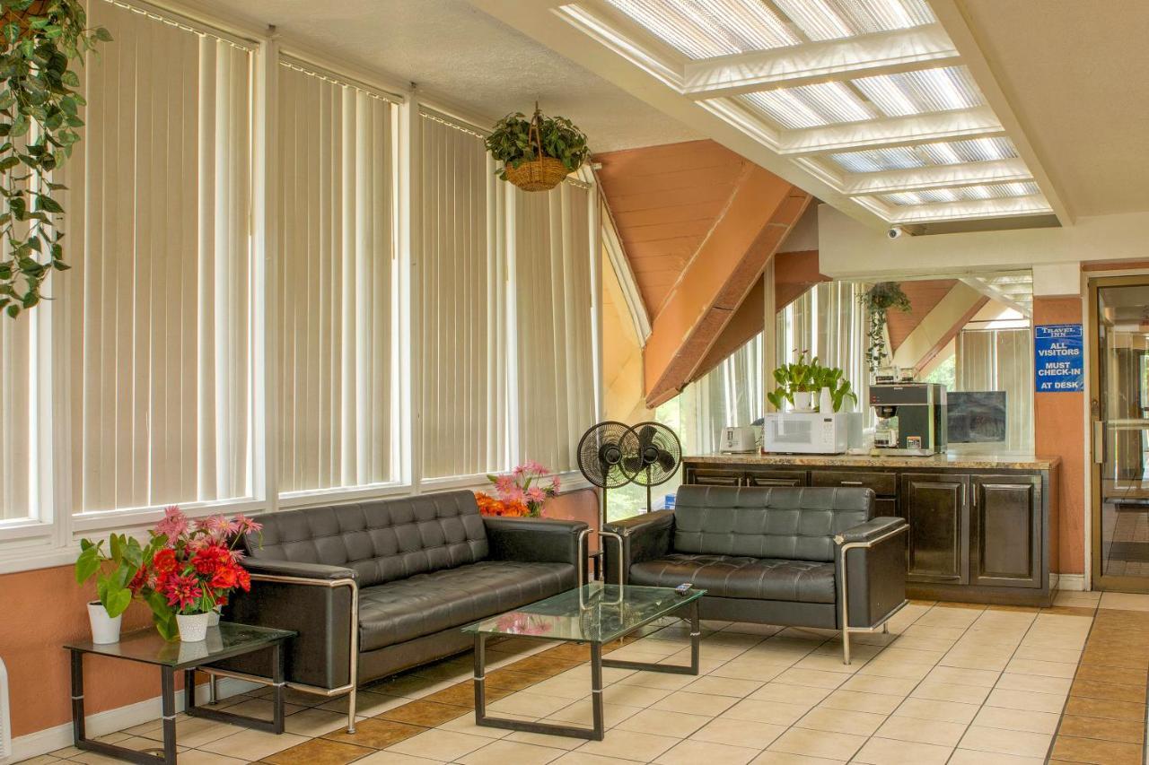 Travel Inn Petersburg Luaran gambar