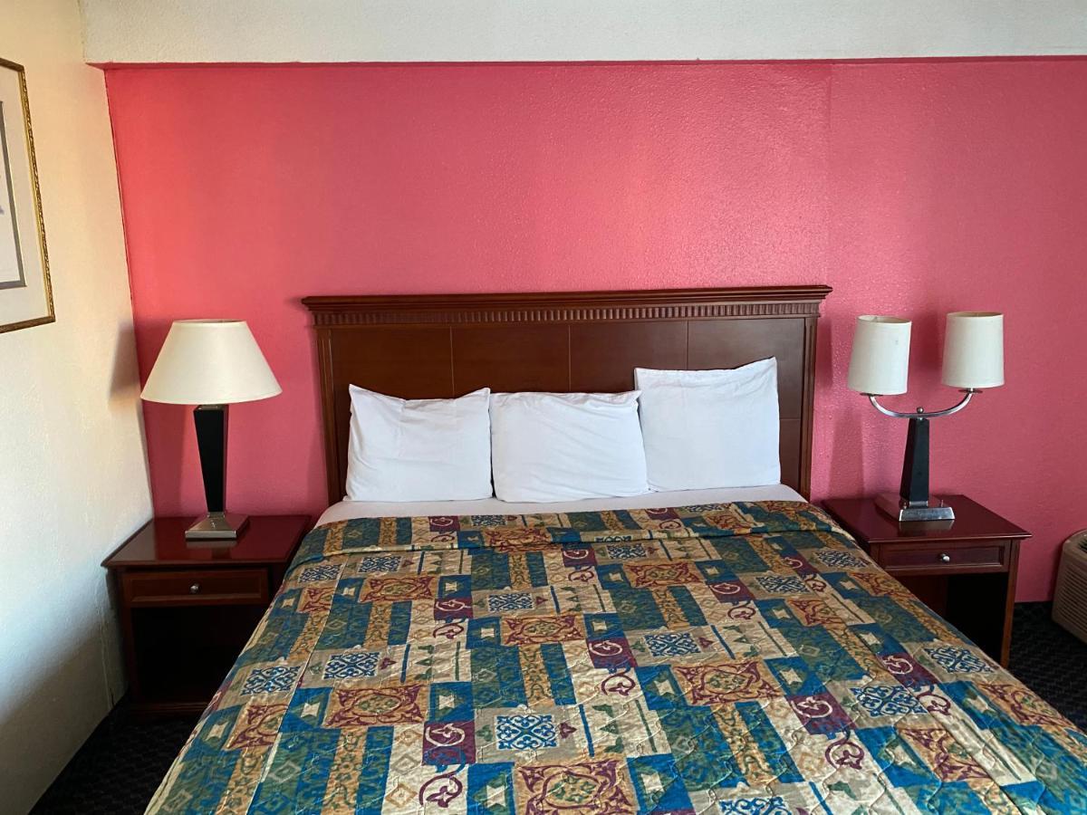 Travel Inn Petersburg Luaran gambar