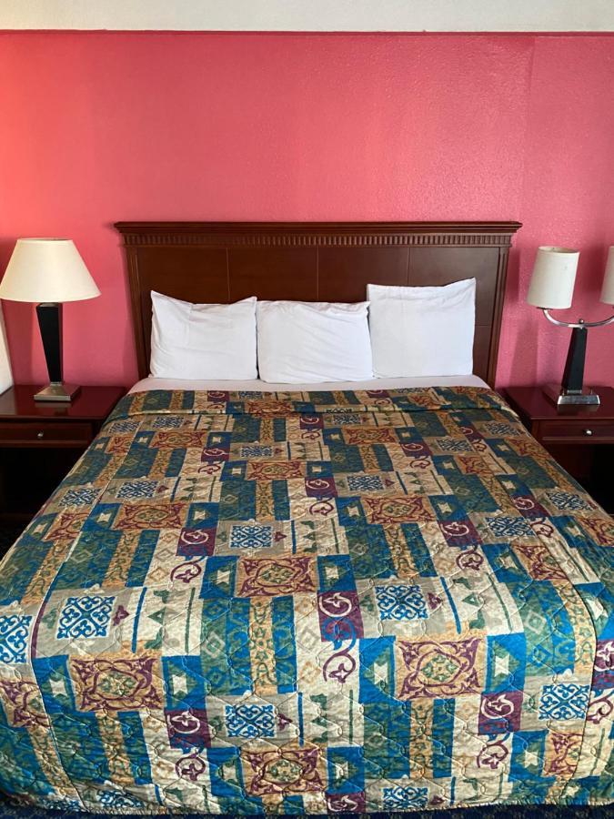 Travel Inn Petersburg Luaran gambar