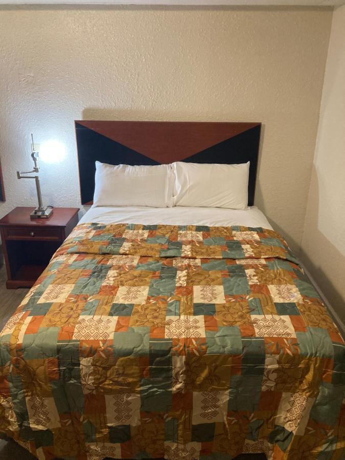 Travel Inn Petersburg Luaran gambar