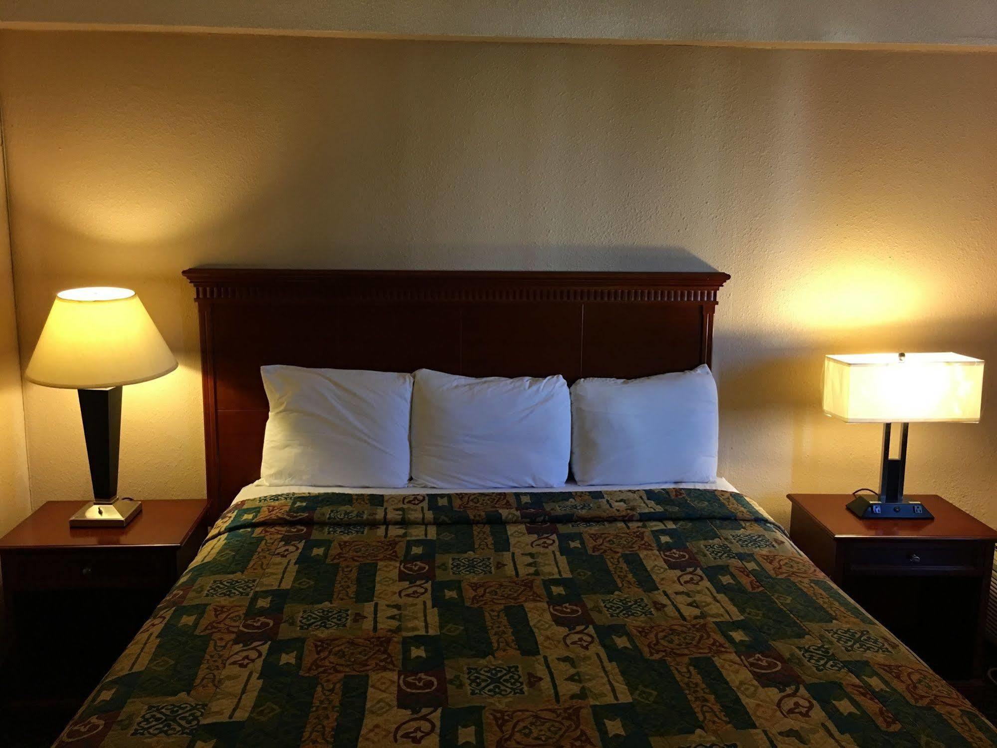 Travel Inn Petersburg Luaran gambar