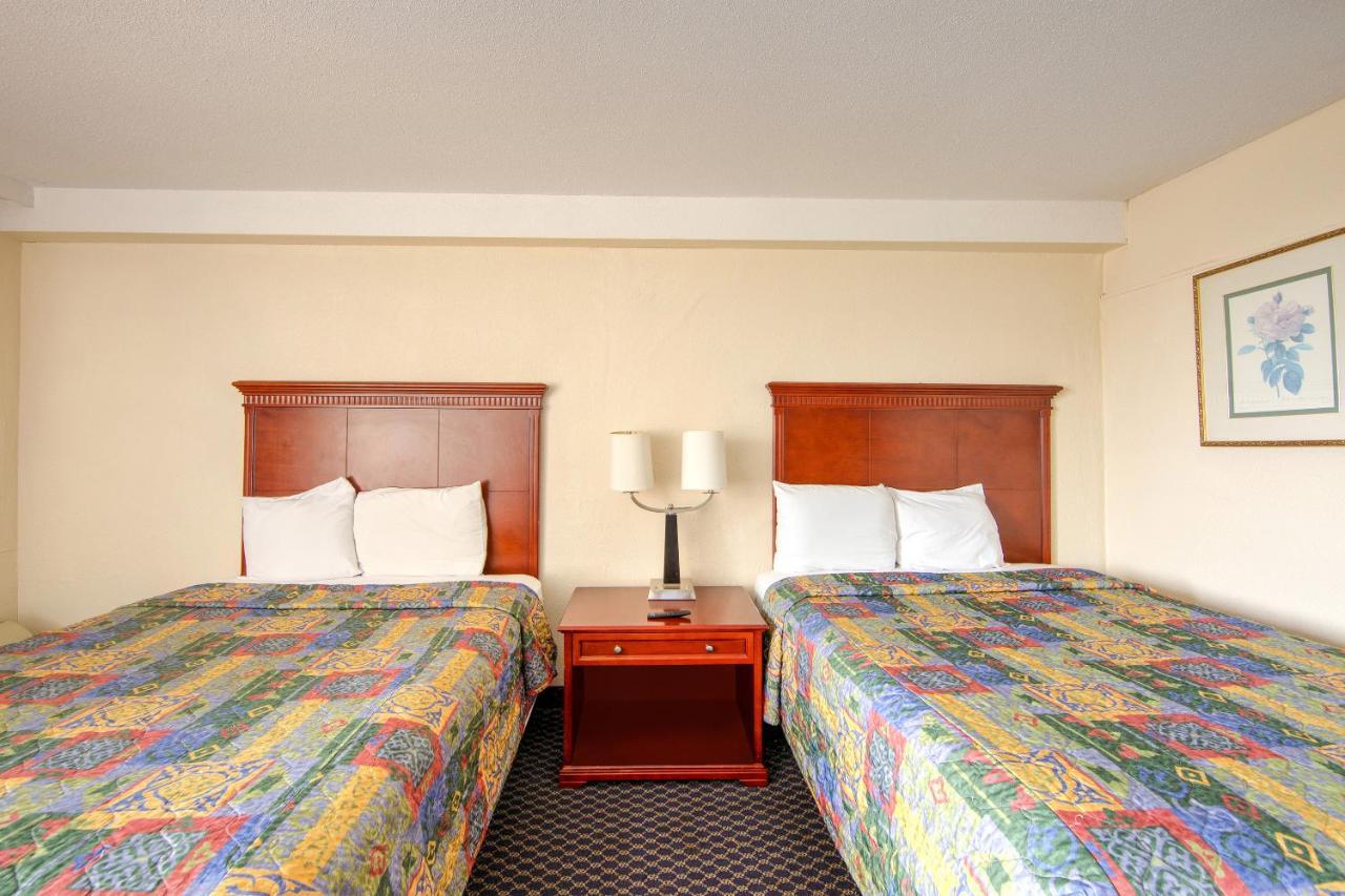 Travel Inn Petersburg Luaran gambar